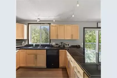 4008 Pennsylvania Avenue, Eagan, MN 55123 - Photo 9
