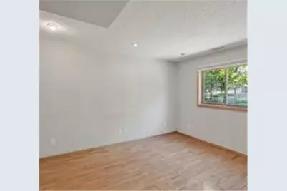 4008 Pennsylvania Avenue, Eagan, MN 55123 - Photo 23