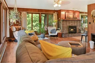405 Oakwood Dr, Durand, WI 54736 - Photo 7