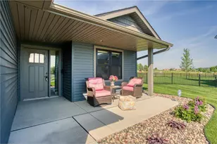 2909 Elgin Ct, River Falls, WI 54022 - Photo 5