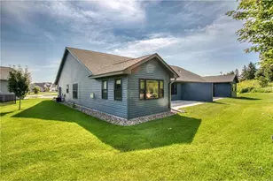 2909 Elgin Ct, River Falls, WI 54022 - Photo 35