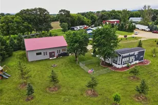 N1041 Prairie Rose Dr, Pepin Township, WI 54759 - Photo 17