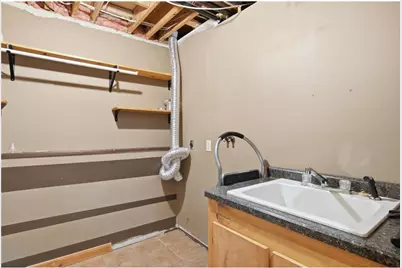 915 W Marshall Street, Rice Lake, WI 54868 - Photo 27