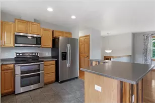915 W Marshall St, Rice Lake, WI 54868 - Photo 11
