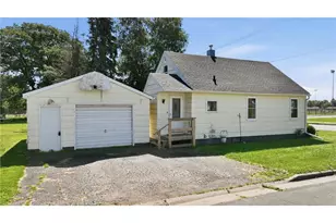 815 Augusta St, Rice Lake, WI 54868 - Photo 5
