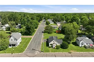 815 Augusta St, Rice Lake, WI 54868 - Photo 25
