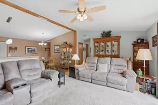 1022 W Ridge Ct, New Richmond, WI 54017 - Photo 7