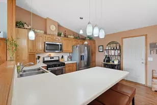 1022 W Ridge Ct, New Richmond, WI 54017 - Photo 11