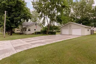 2216 3rd St, Menomonie, WI 54751 - Photo 57