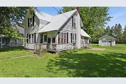 427 E River Avenue, Barron, WI 54812 - Photo 3
