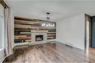 615 Vine St, Hudson, WI 54016 - Photo 7
