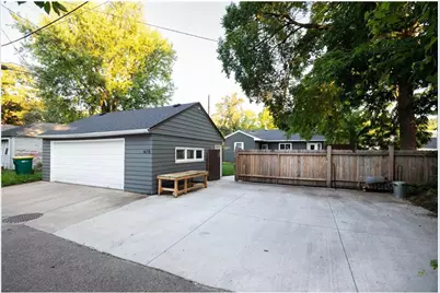 615 Vine Street, Hudson, WI 54016 - Photo 29