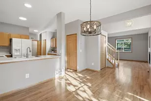 537 Woodduck Dr, Woodbury, MN 55125 - Photo 5