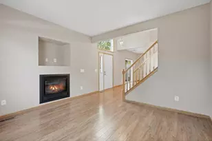 537 Woodduck Dr, Woodbury, MN 55125 - Photo 3
