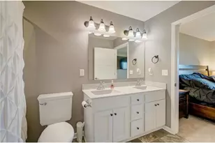 1004 Wyoming St, Roberts, WI 54023 - Photo 25