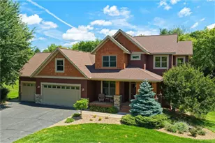 365 English Ct Dr, Troy Township, WI 54016 - Photo 1