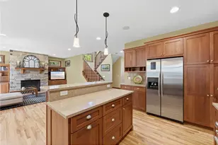 365 English Ct Dr, Troy Township, WI 54016 - Photo 13