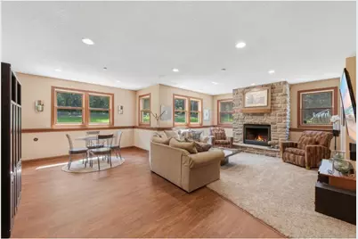 365 English Court Drive, Troy Township, WI 54016 - Photo 29