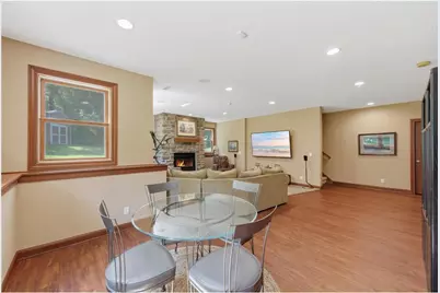 365 English Court Drive, Troy Township, WI 54016 - Photo 31