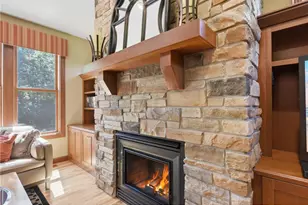365 English Ct Dr, Troy Township, WI 54016 - Photo 7