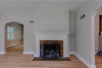 1319 Oakwood Avenue, Menomonie, WI 54751 - Photo 9