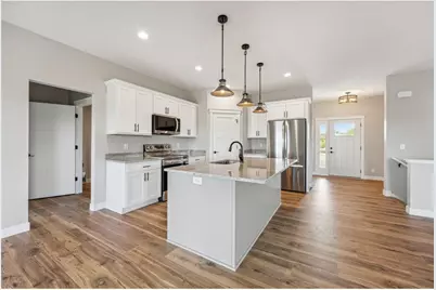 928 192nd Avenue, Star Prairie Township, WI 54017 - Photo 5