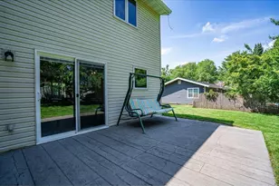 512 19th St, Menomonie, WI 54751 - Photo 41
