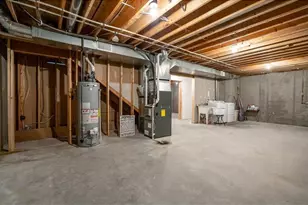 512 19th St, Menomonie, WI 54751 - Photo 29