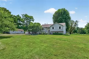 N7992 988th St, River Falls Township, WI 54022 - Photo 3