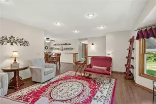 N7992 988th St, River Falls Township, WI 54022 - Photo 9