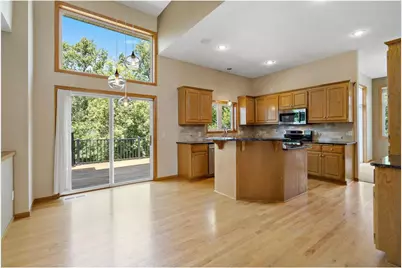 701 Heron Circle, Oakdale, MN 55128 - Photo 7