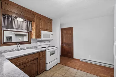 843 Yellowstone Trail, Hudson, WI 54016 - Photo 9