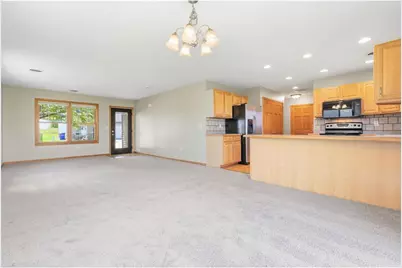 415 Sierra Place, Roberts, WI 54023 - Photo 9