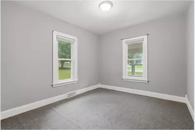 146 W Winter Avenue, Elmwood, WI 54740 - Photo 11