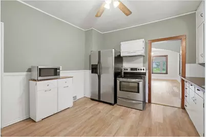 146 W Winter Avenue, Elmwood, WI 54740 - Photo 7