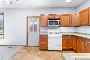 979 Victoria St, Saint Paul, MN 55103 - Photo 11