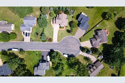 1015 Prairie Circle, Menomonie, WI 54751 - Photo 9