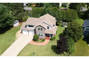 1015 Prairie Cir, Menomonie, WI 54751 - Photo 3