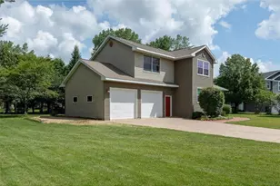 1015 Prairie Cir, Menomonie, WI 54751 - Photo 13