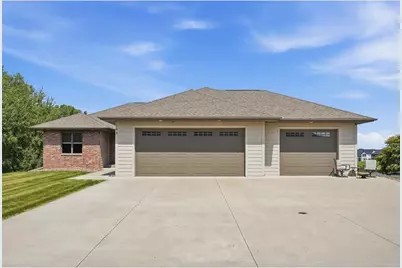 148 Medinah Circle, Lake City, MN 55041 - Photo 3