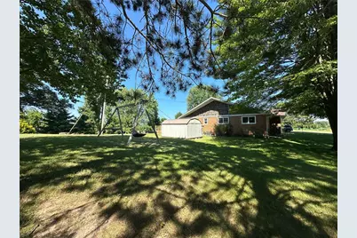 E910 Cedar Road, Eau Claire, WI 54701 - Photo 7