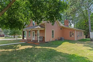 1221 10th St, Menomonie, WI 54751 - Photo 29