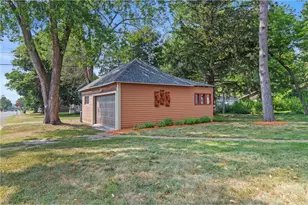 1221 10th St, Menomonie, WI 54751 - Photo 23