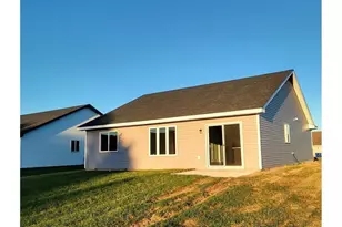 250 Spring St, Osceola, WI 54020 - Photo 7