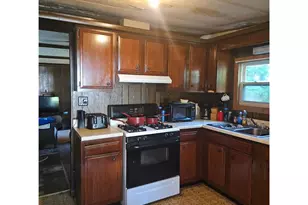 429 S Scott St, Elmwood, WI 54740 - Photo 9