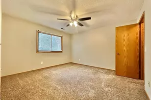 18462 Creeks Bend Dr, Minnetonka, MN 55345 - Photo 19