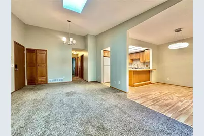 18462 Creeks Bend Drive, Minnetonka, MN 55345 - Photo 9