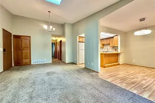 18462 Creeks Bend Dr, Minnetonka, MN 55345 - Photo 9