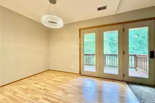 18462 Creeks Bend Dr, Minnetonka, MN 55345 - Photo 15