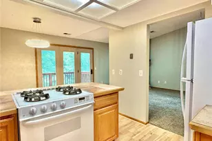 18462 Creeks Bend Dr, Minnetonka, MN 55345 - Photo 13